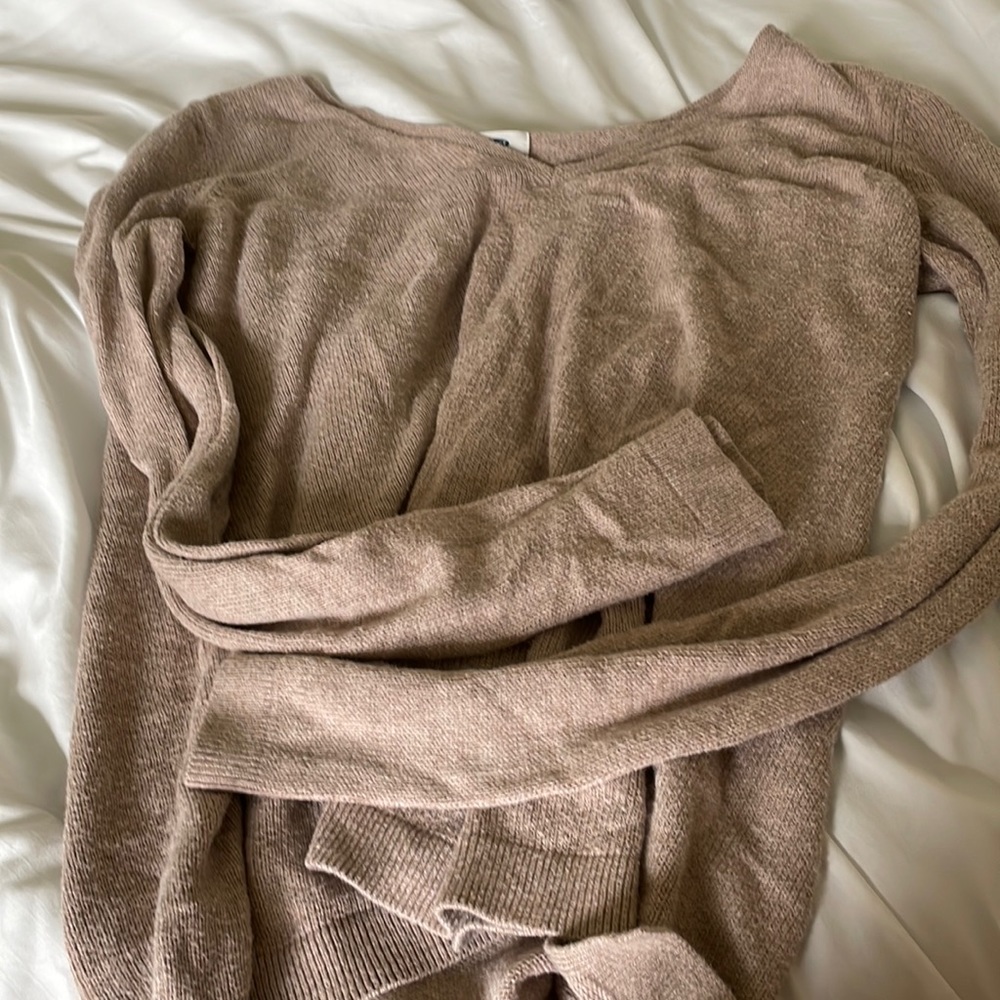 Tan old navy sweater